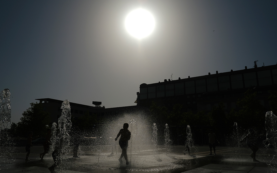 η-ευρώπη-βίωσε-το-2021-μια-χρονιά-κλιματικ-561825442