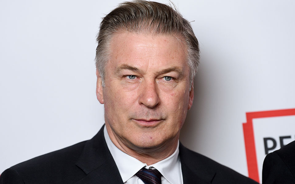 αλεκ-μπάλντουιν-στο-δικαστήριο-για-το-561827767