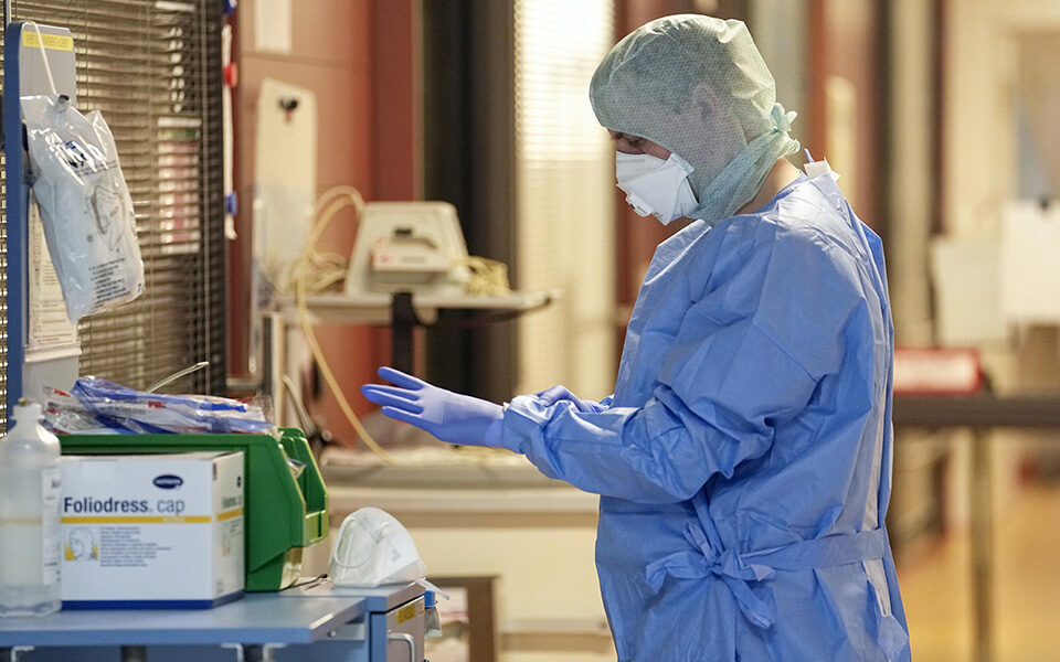 κορωνοϊός-ανακοινώθηκε-το-μικρότερο-561822667