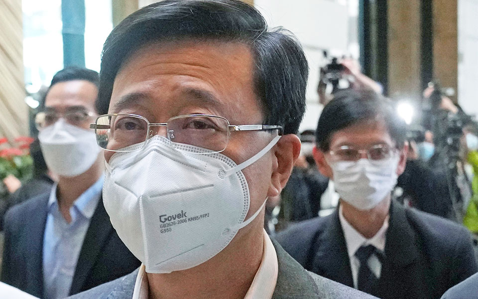 σκληροπυρηνικός-διοικητής-στο-χονγκ-561802396