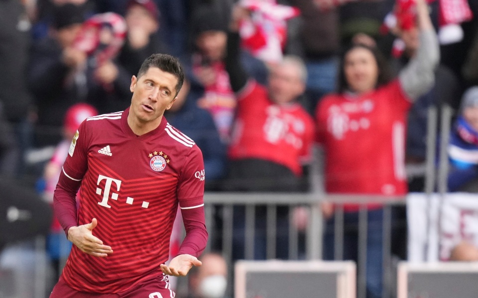 λεβαντόφσκι-δημοσίευμα-στην-πολωνία-561805300