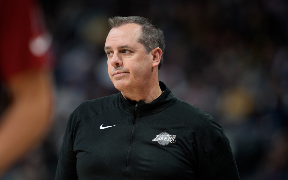 λέικερς-τελειώνει-ο-βόγκελ-561805012