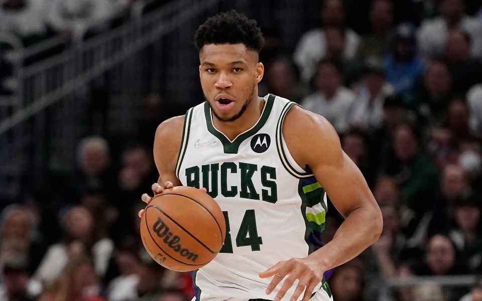 nba-μπουλς-μπακς-81-111-σαρωτική-η-ομάδα-του-561826015