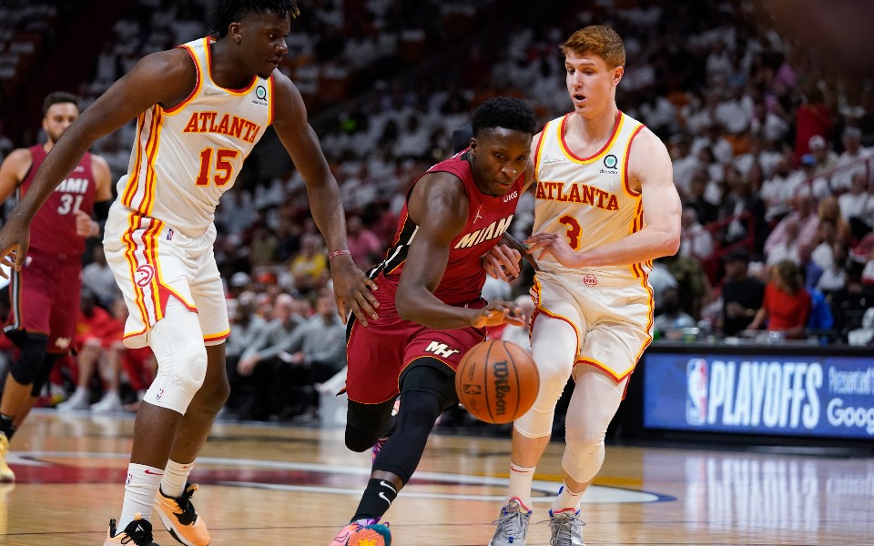 nba-χιτ-χοκς-97-94-πρόκριση-με-ολαντίπο-και-α-561829339