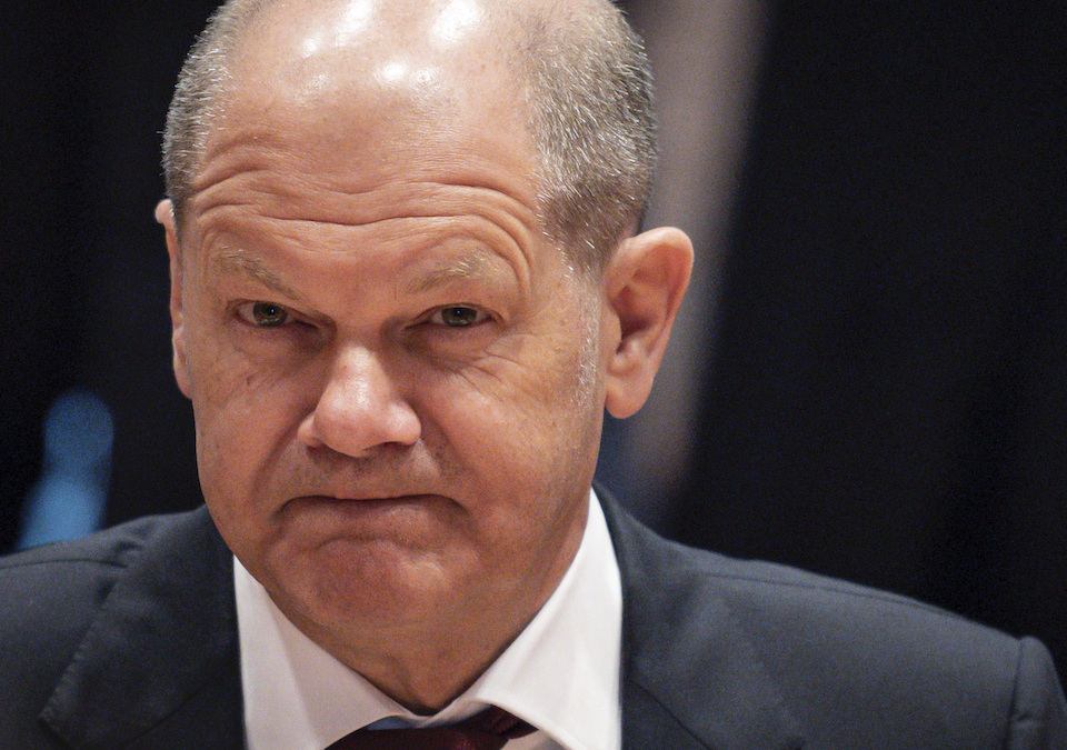 όλαφ-σολτς-έχασε-19-μονάδες-στις-δημοσκ-561834856