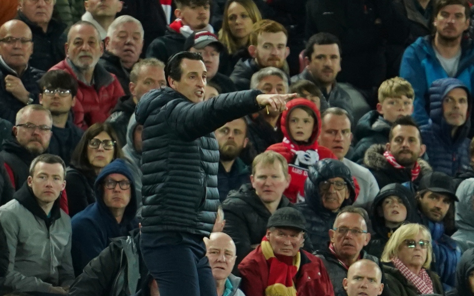 έμερι-δίκαιη-η-νίκη-της-λίβερπουλ-δ-561831481