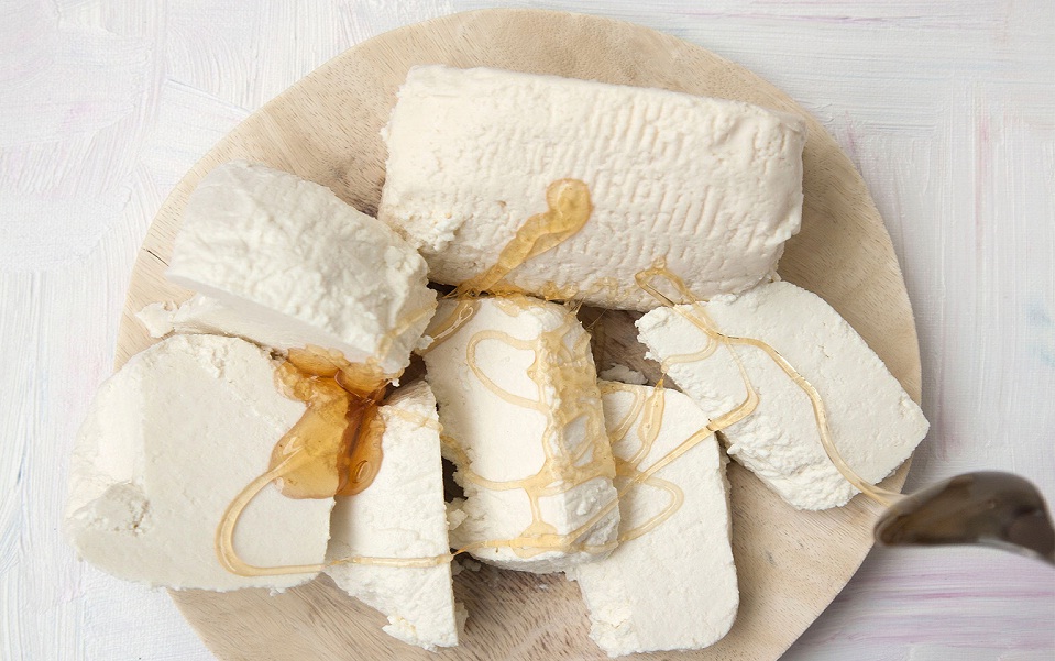 γαστρονόμος-δέκα-ανοιξιάτικα-τυριά-α-561816673