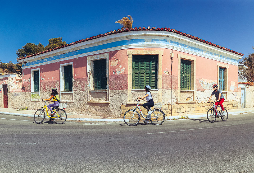 Αίγινα: Ποδηλατάδες και πικ νικ στον ελαιώνα-5