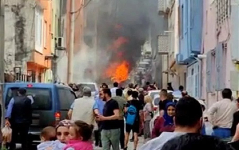 τουρκία-δύο-νεκροί-από-πτώση-εκπαιδευ-561827266