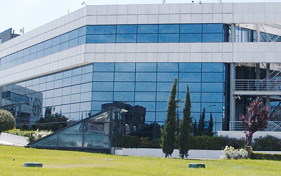 τέλος-απριλίου-η-πώληση-τριών-κτιρίων-561798217