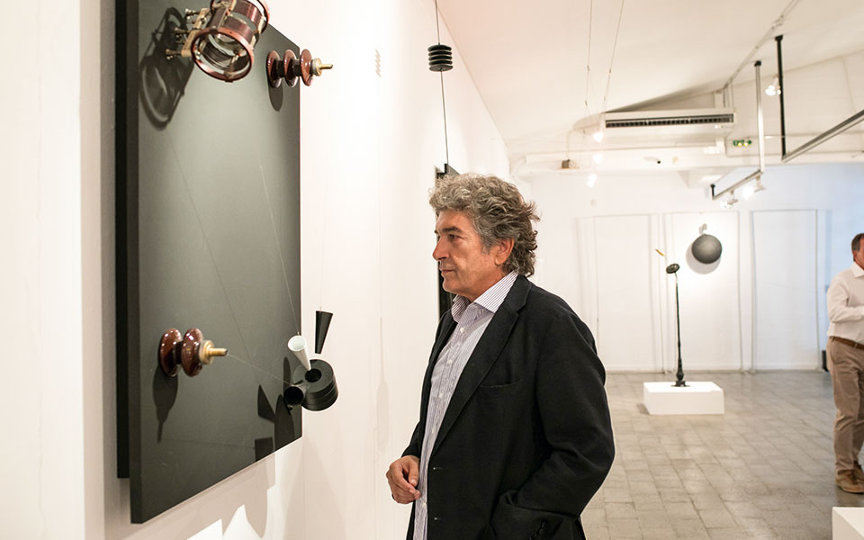 Ο «Δρομέας» του Βαρώτσου επιστρέφει από το Χίλτον στην πλατεία Ομονοίας-2