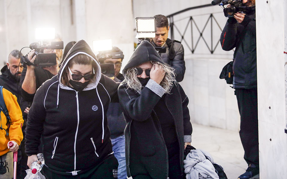 πάτρα-οι-ύποπτες-κινήσεις-που-χτύπησα-561788611