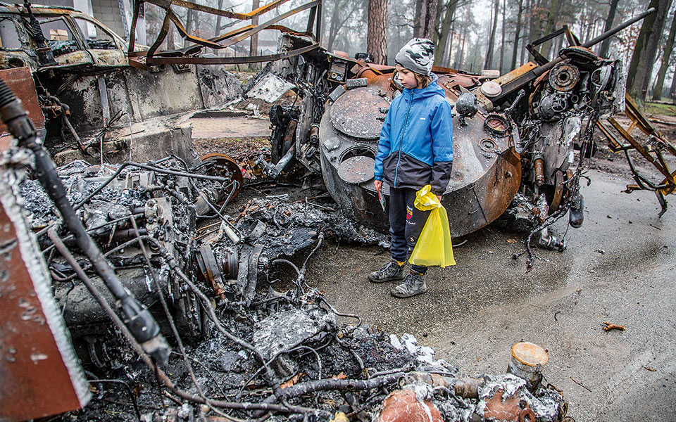 τα-ψέματα-στον-πούτιν-και-η-εγκλωβισ-561791575