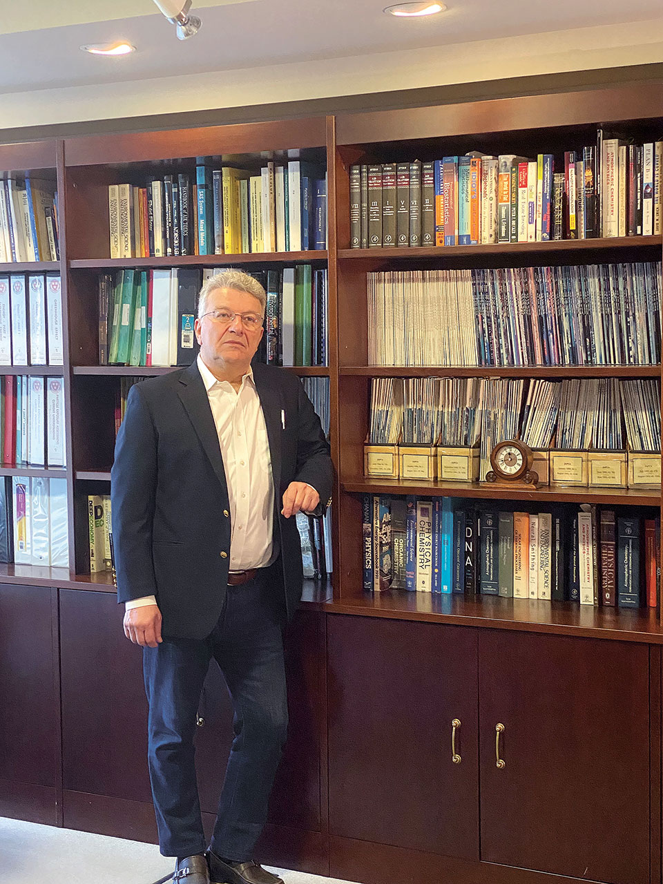 Δρ. Πέτρος Κουτράκης: Eρχεται ενεργειακή επανάσταση-1