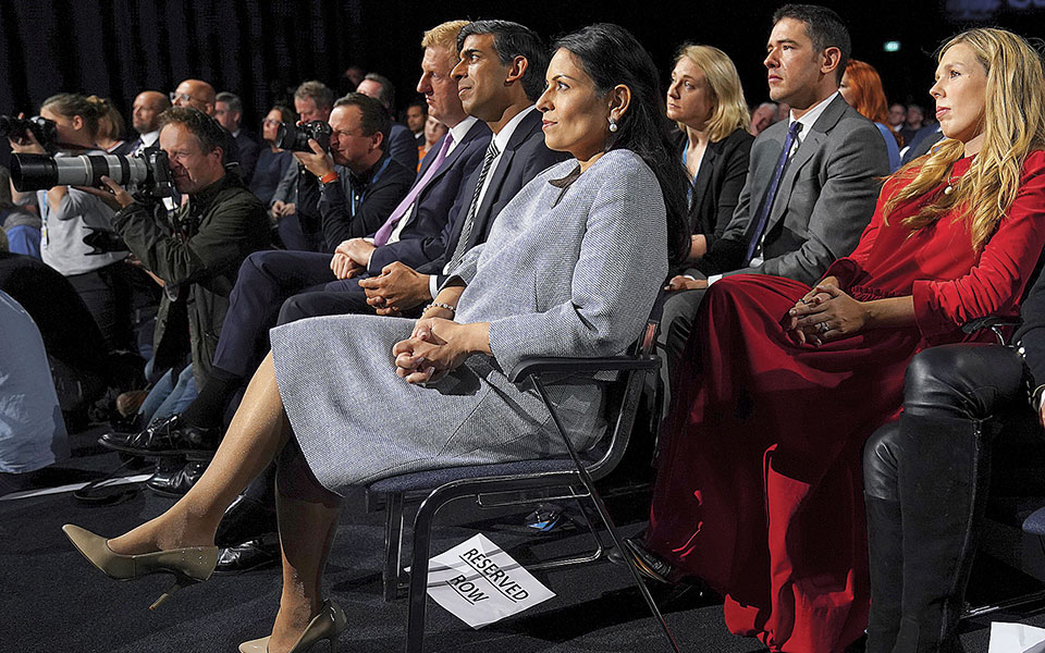 βρετανία-ούτε-στερλίνα-στην-εφορία-απ-561800452