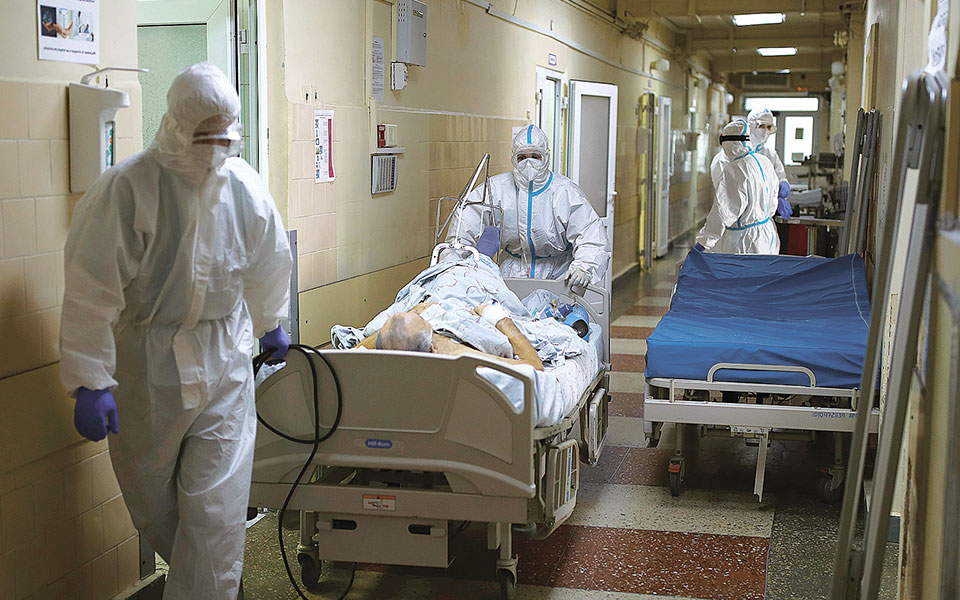 ραγδαία-αύξηση-των-λοιμώξεων-φέρνει-η-co-561800353