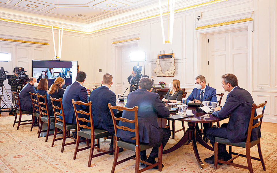 Κυβέρνηση: Τρία όπλα κατά της κρίσης-1