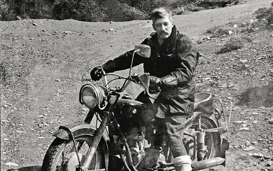 ζωγραφίζοντας-μια-ιδανική-ελλάδα-561809059