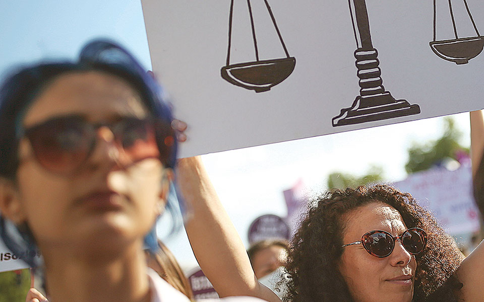 διώκεται-το-τουρκικό-γυναικείο-κίνημ-561812917