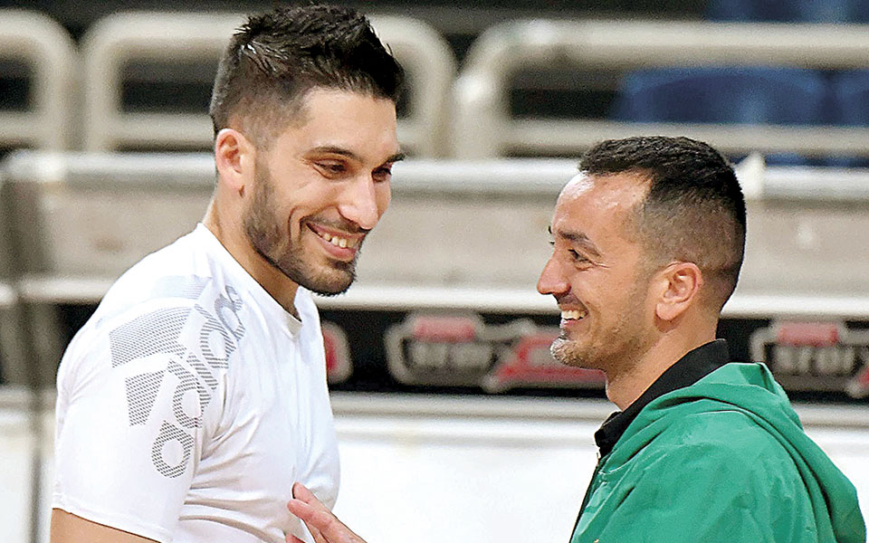 ο-σερέλης-στον-παναθηναϊκό-στο-πλάι-το-561813073