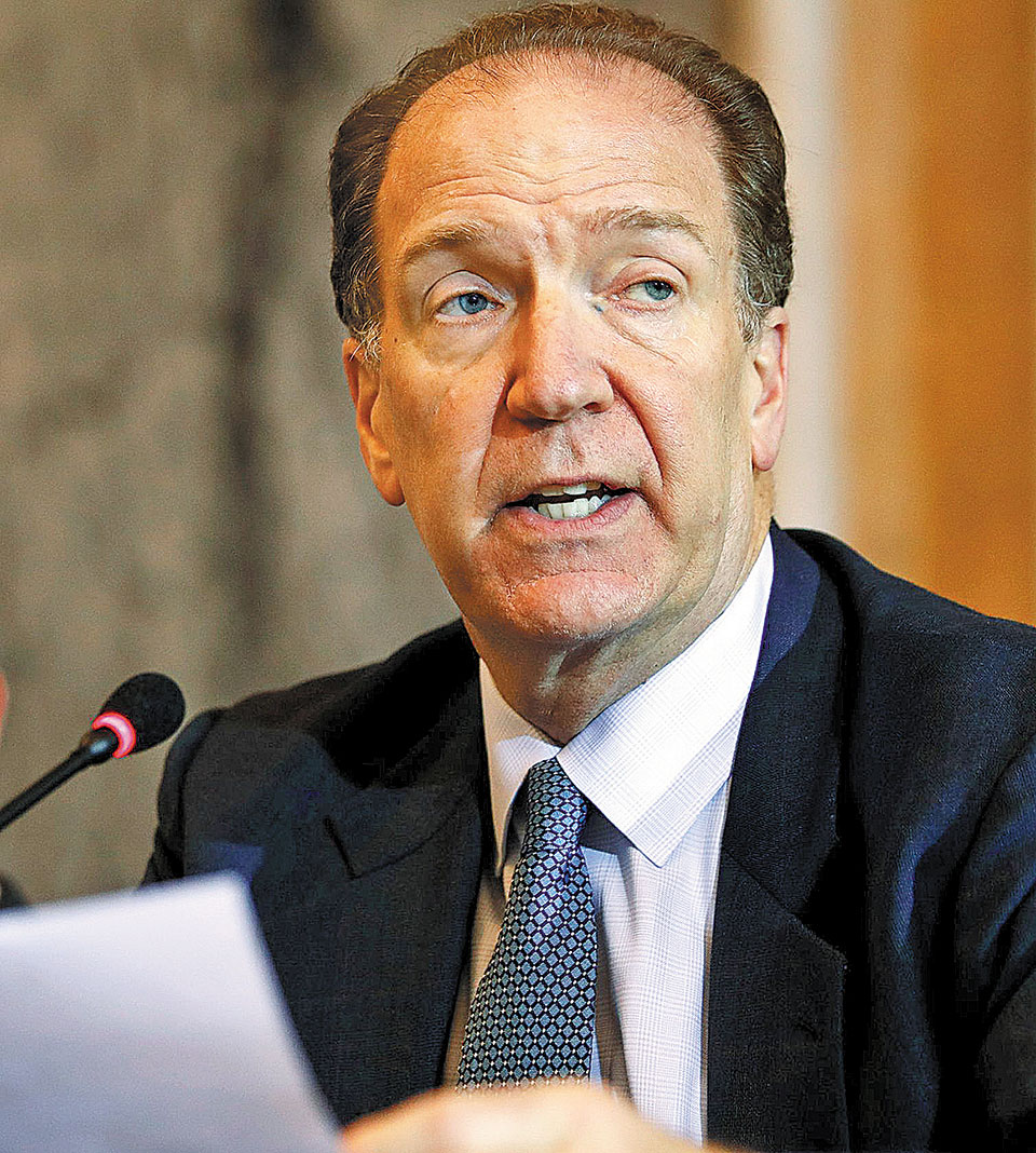 Η Σαγκάη απειλεί με lockdown το εμπόριο-2