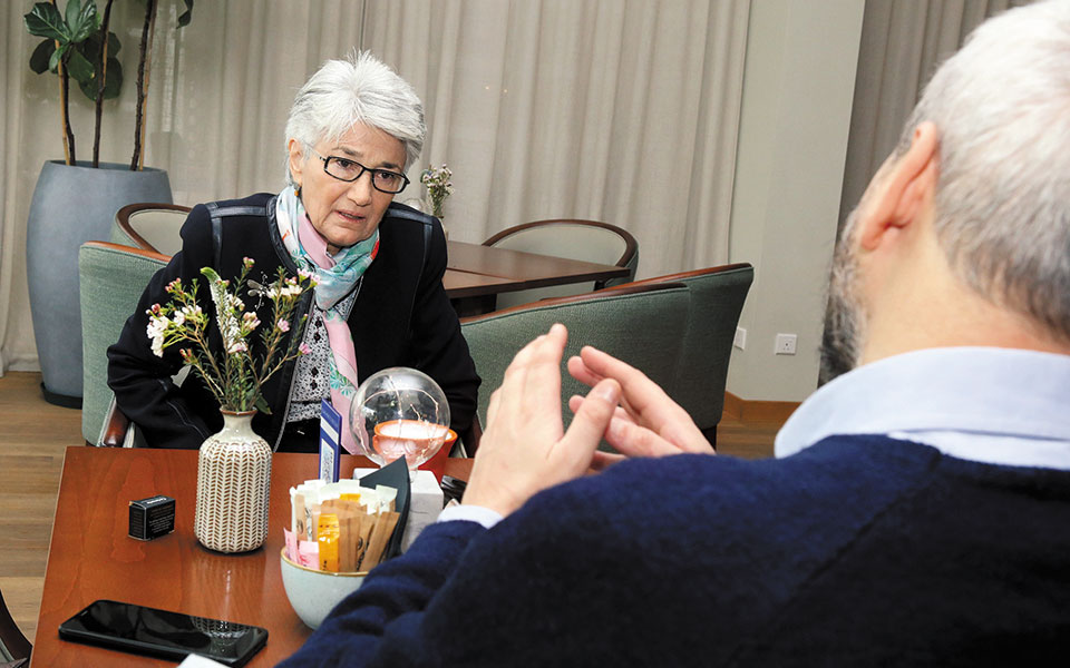 Τιτίνα Λοϊζίδου: «Θα βάλεις κι εσύ το τουβλούδι σου»-1