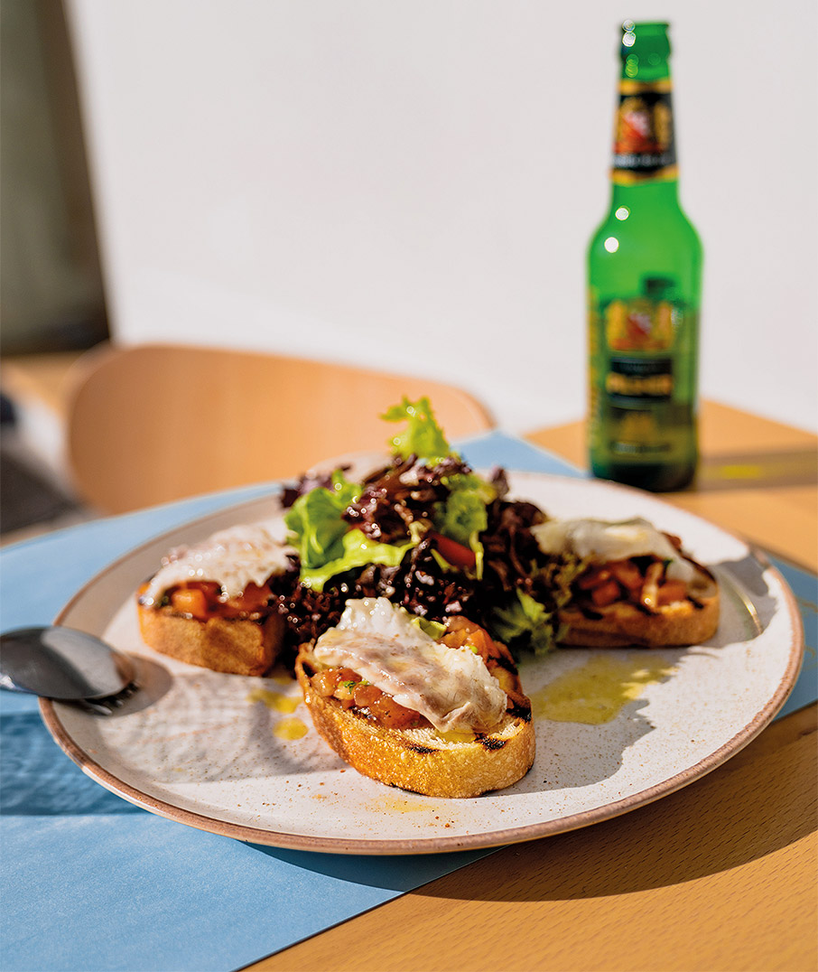 Κέρκυρα: Ένα οδοιπορικό στη φύση, την πόλη και την πληθωρική γαστρονομία-11