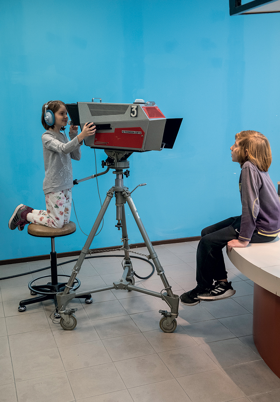 Μαμά, τι είναι το σταθερό τηλέφωνο;-4