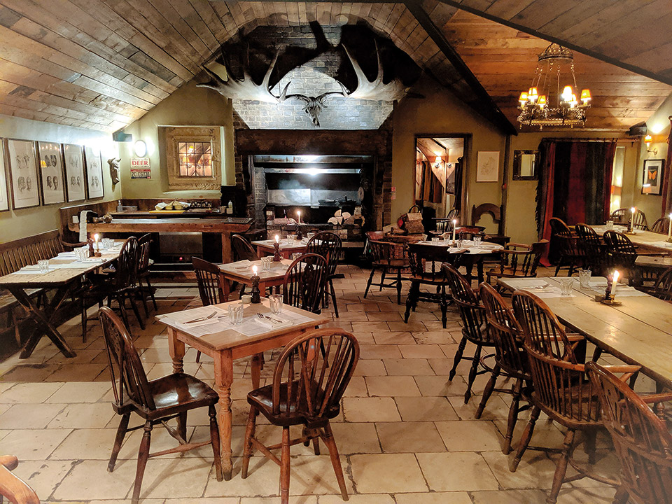 Στην παμπ-ξενώνα Τhe Gunton Arms απολαύσαμε την Αγγλία στα καλύτερά της-4