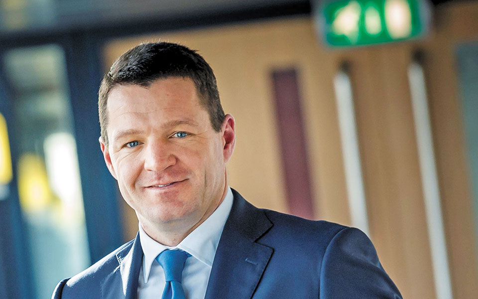 ο-πιέτερ-ελμπερς-στην-κ-η-ζήτηση-για-561825706