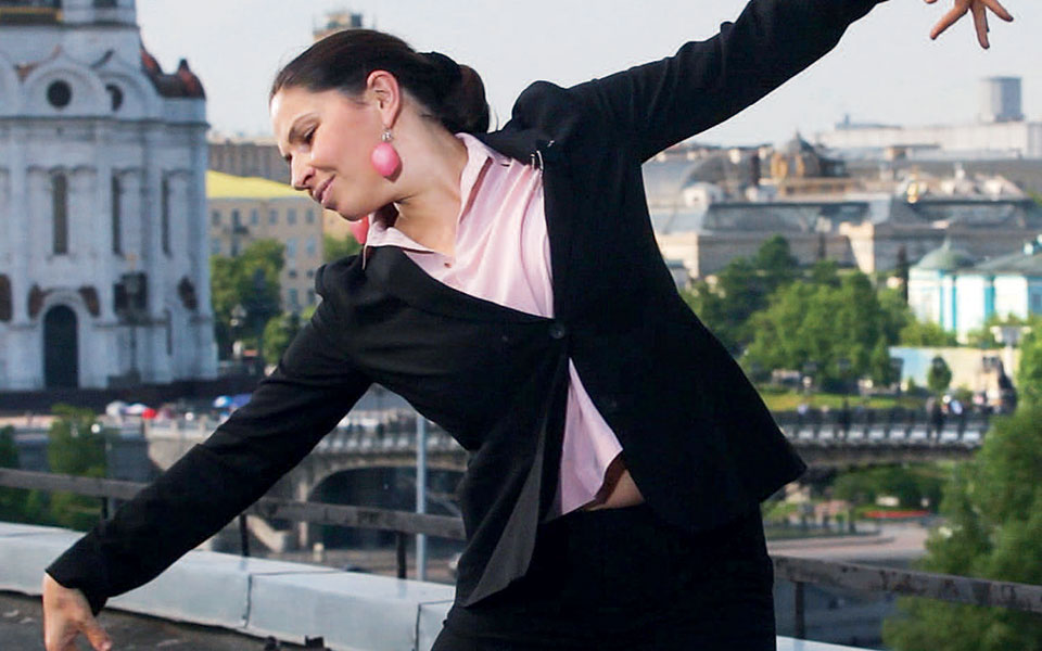 «Θα βγούμε και πάλι στον αέρα» – Δύο Ρωσίδες έγιναν η ελεύθερη φωνή της Ρωσίας στη Δύση-1