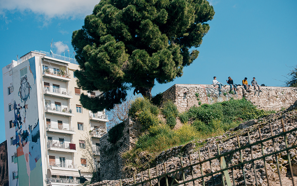 κάτι-ενδιαφέρον-τρέχει-στην-πάτρα-561788953