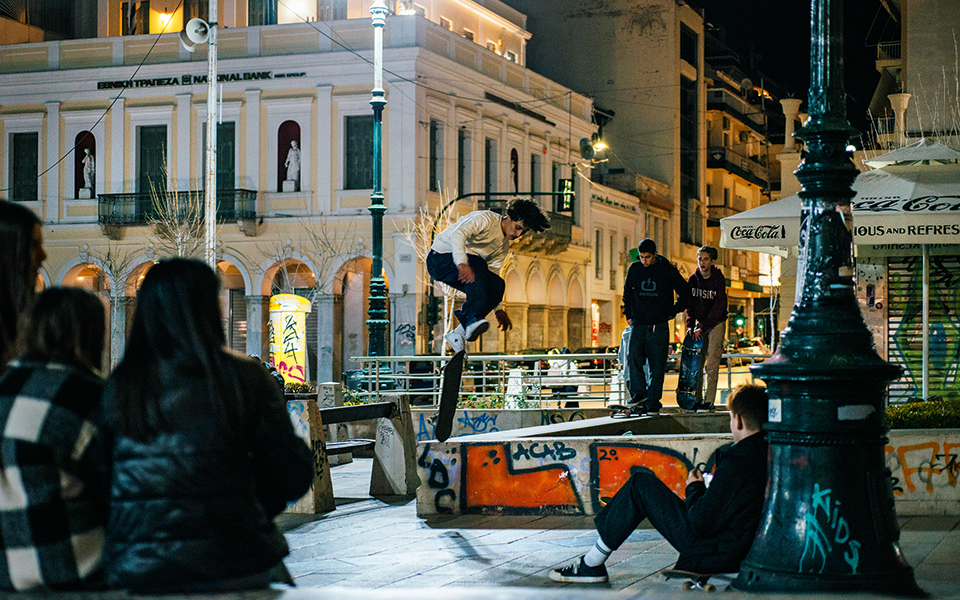 Κάτι ενδιαφέρον «τρέχει» στην Πάτρα-6