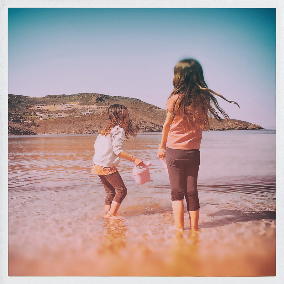 Η άνοιξη στην Τζια κατέφθασε, μαζί της και η εφηβεία-2