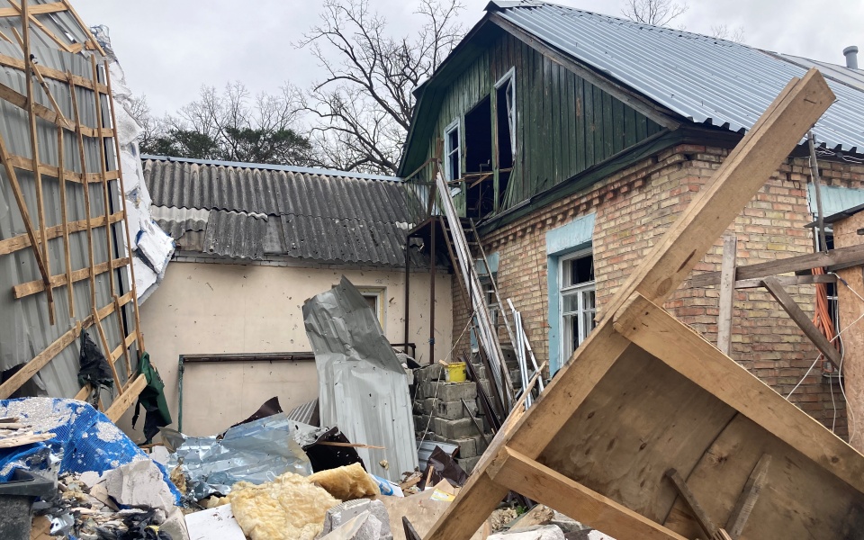 Οδοιπορικό της «Κ» στο Κίεβο: Εικόνες από τα ρημαγμένα προάστια-3