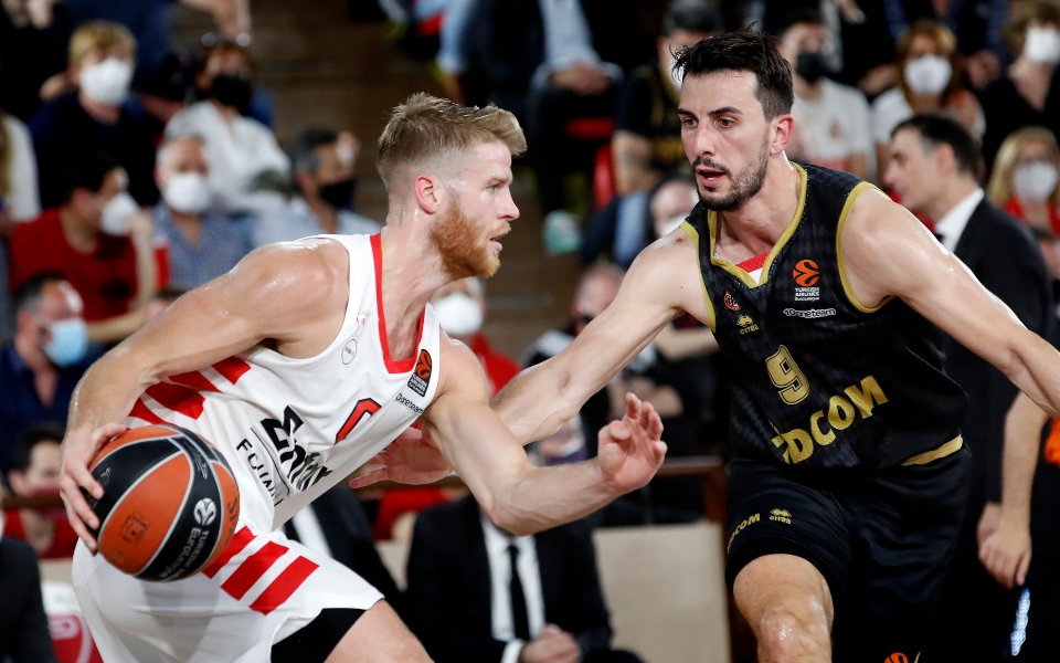 ολυμπιακός-για-τη-νίκη-πρόκριση-στο-fin-561834379