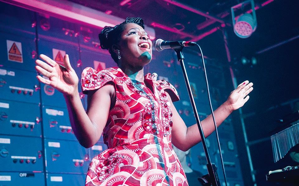 ibidio-sound-machine-μουσική-που-προκαλεί-χορό-μέχρι-τ-561817501