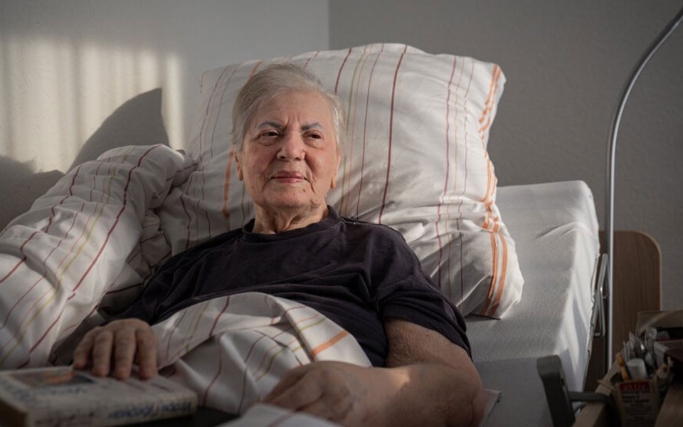 Πόλεμος στην Ουκρανία: Επιχείρηση διάσωσης επιζώντων του Ολοκαυτώματος (εικόνες)-1