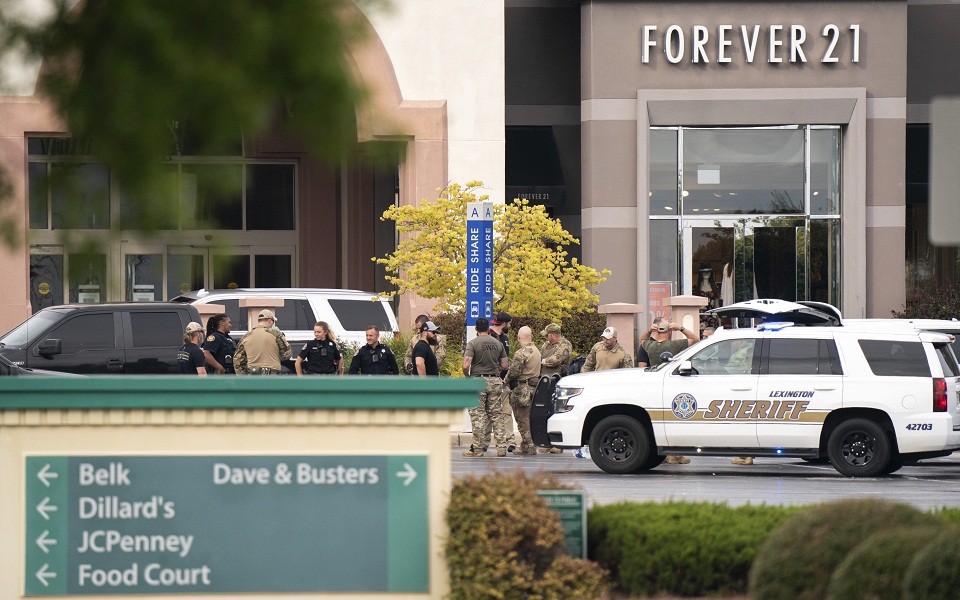 ηπα-προσαγωγή-τριών-υπόπτων-για-τους-π-561816628