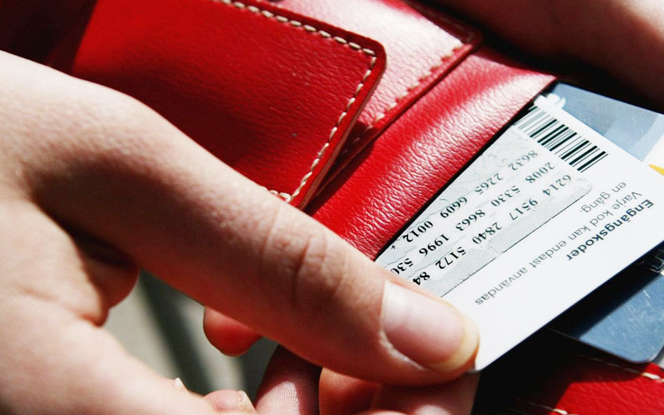 πτώση-καταναλωτικής-εμπιστοσύνης-σύ-561791350