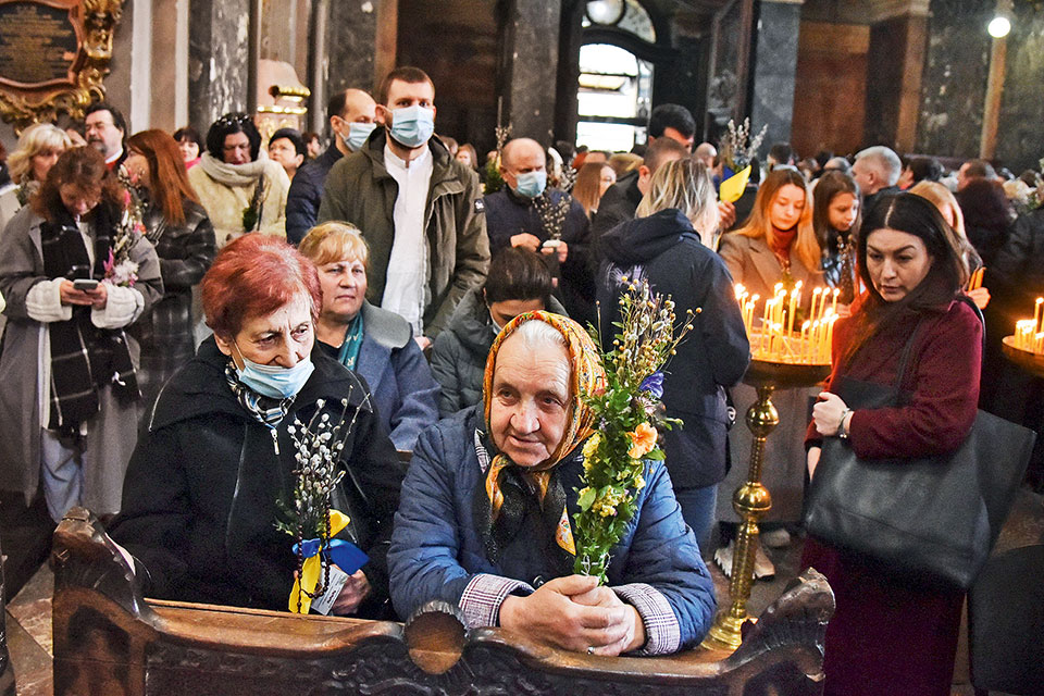 Διαβάστε στην «Καθημερινή της Κυριακής» που κυκλοφορεί εκτάκτως το Μεγάλο Σάββατο-2