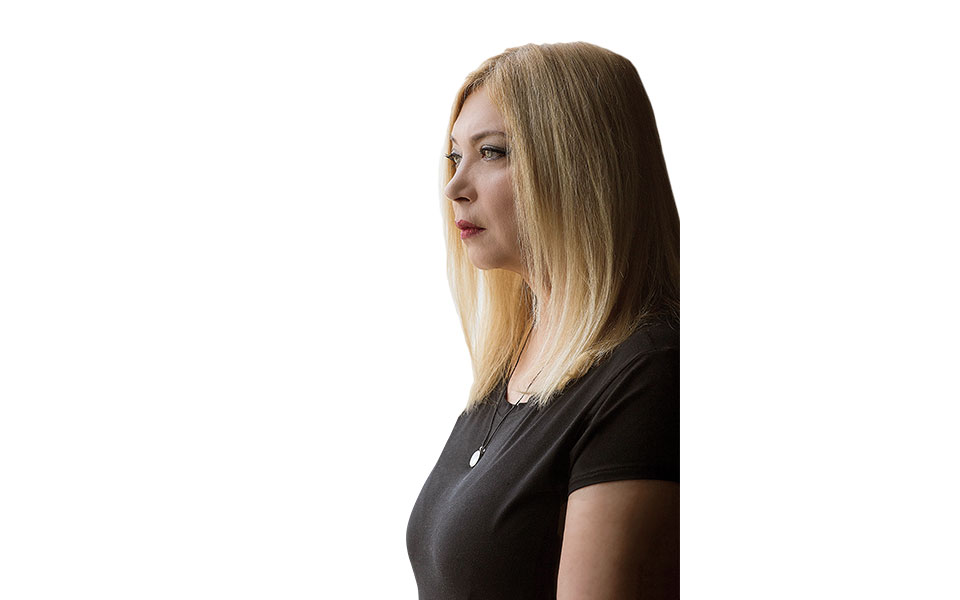 500-λέξεις-με-τη-μελίσσα-στοΐλη-561816409