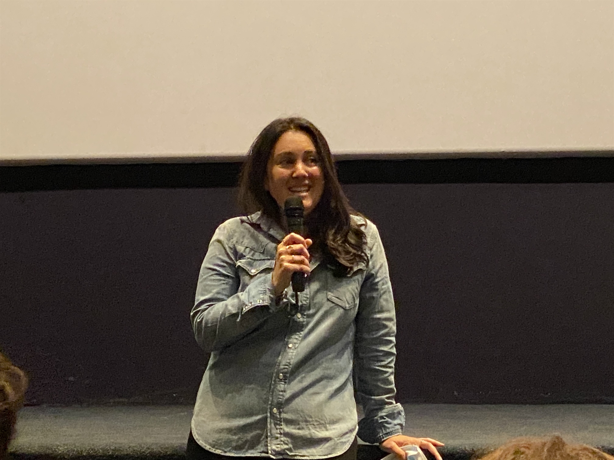 Οι «Αόρατοι» της Μαριάννας Κακαουνάκη, ένα συνταρακτικό δημοσιογραφικό ντοκιμαντέρ-1