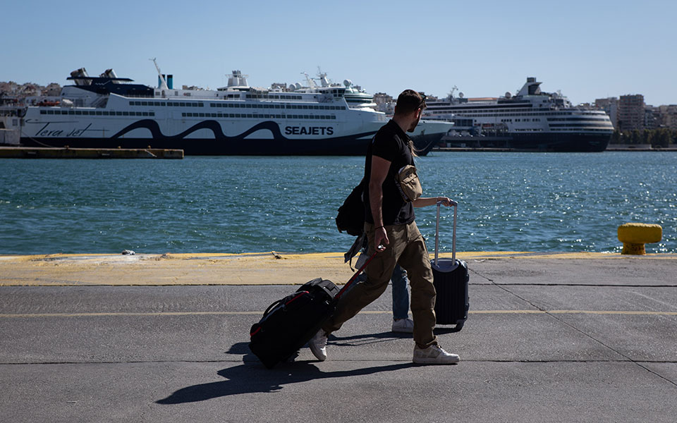 αγίου-πνεύματος-2022-πότε-πέφτει-φέτος-κα-561821473