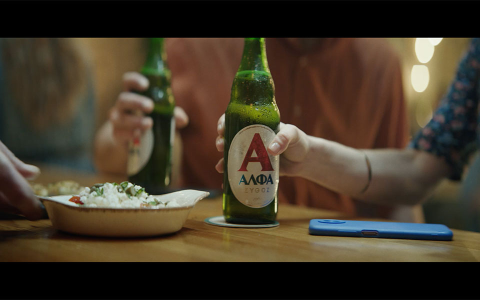 Smartphone, το τρίτο πρόσωπο στις σχέσεις μας-3