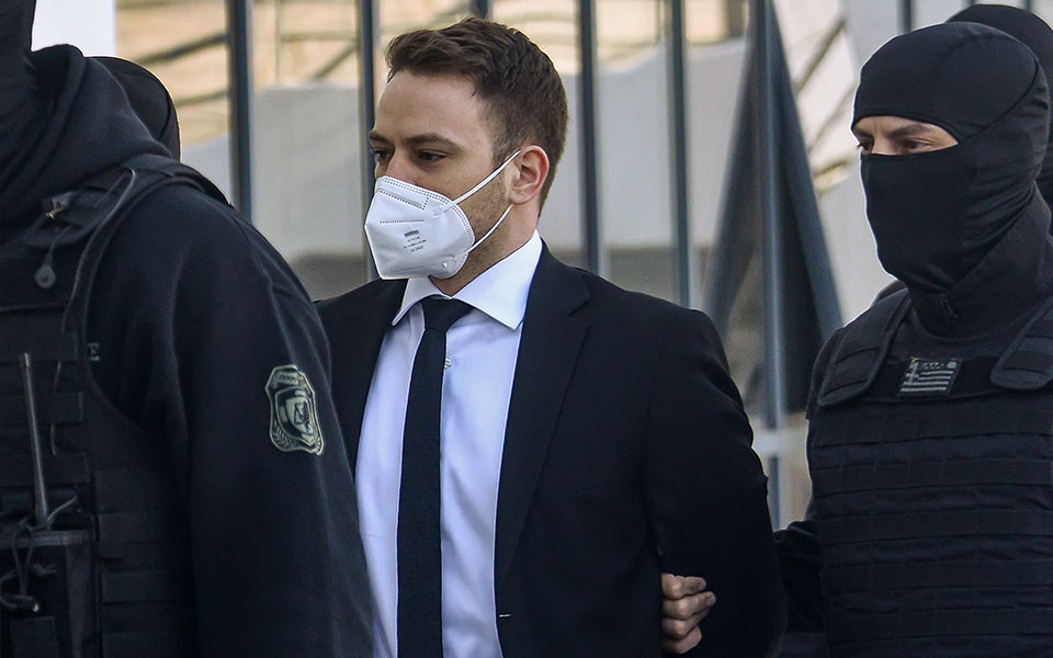 γλυκά-νερά-ο-αναγνωστόπουλος-είναι-έν-561810886