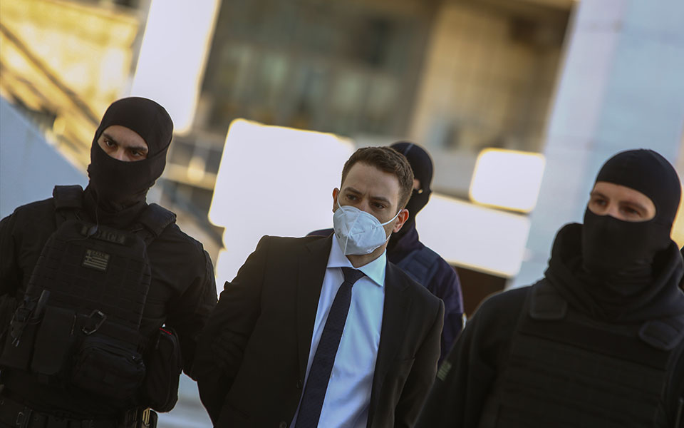 σκληρά-λόγια-για-τον-μπ-αναγνωστόπουλ-561810784