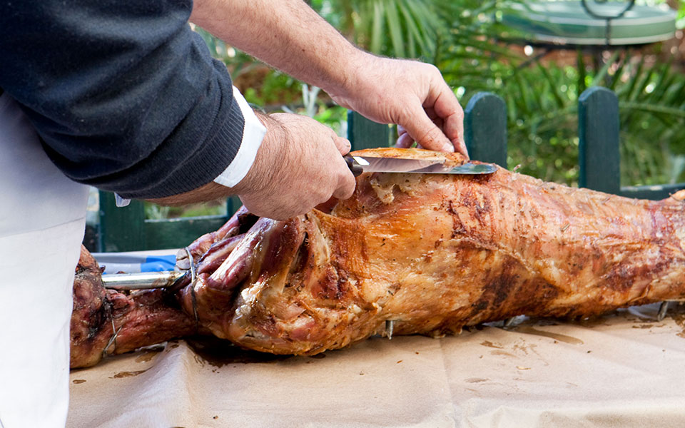 αρνί-στη-σούβλα-αναλυτικός-οδηγός-για-561821455