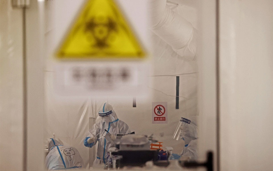 κορωνοϊός-h-μετάλλαξη-xe-εξαπλώνεται-561807427