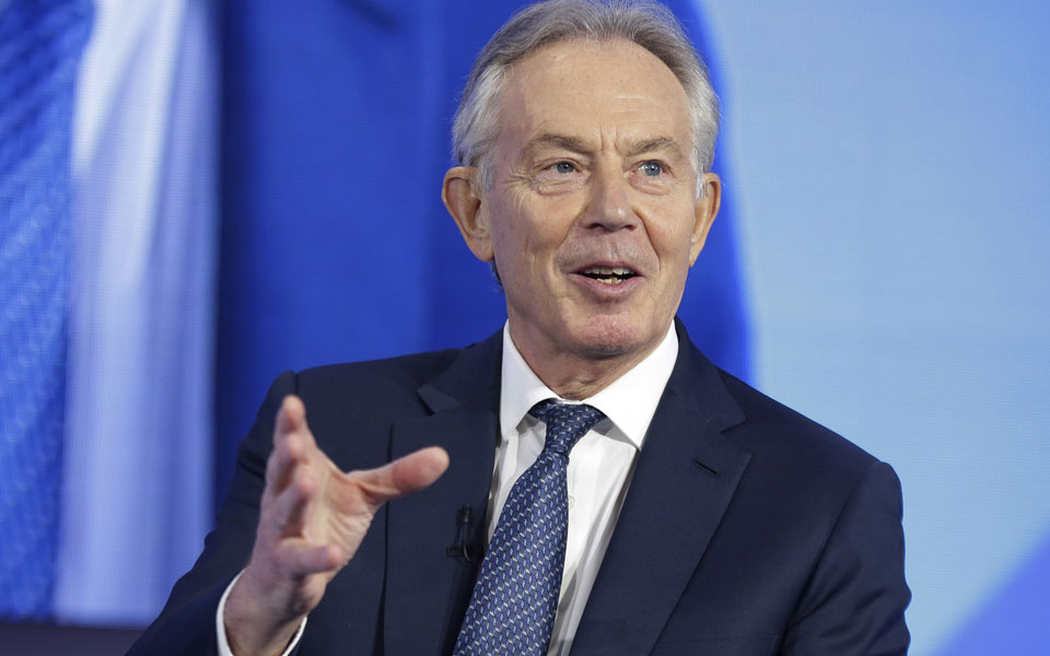 τόνι-μπλερ-με-ανησυχεί-ότι-γινόμαστε-μ-561800608